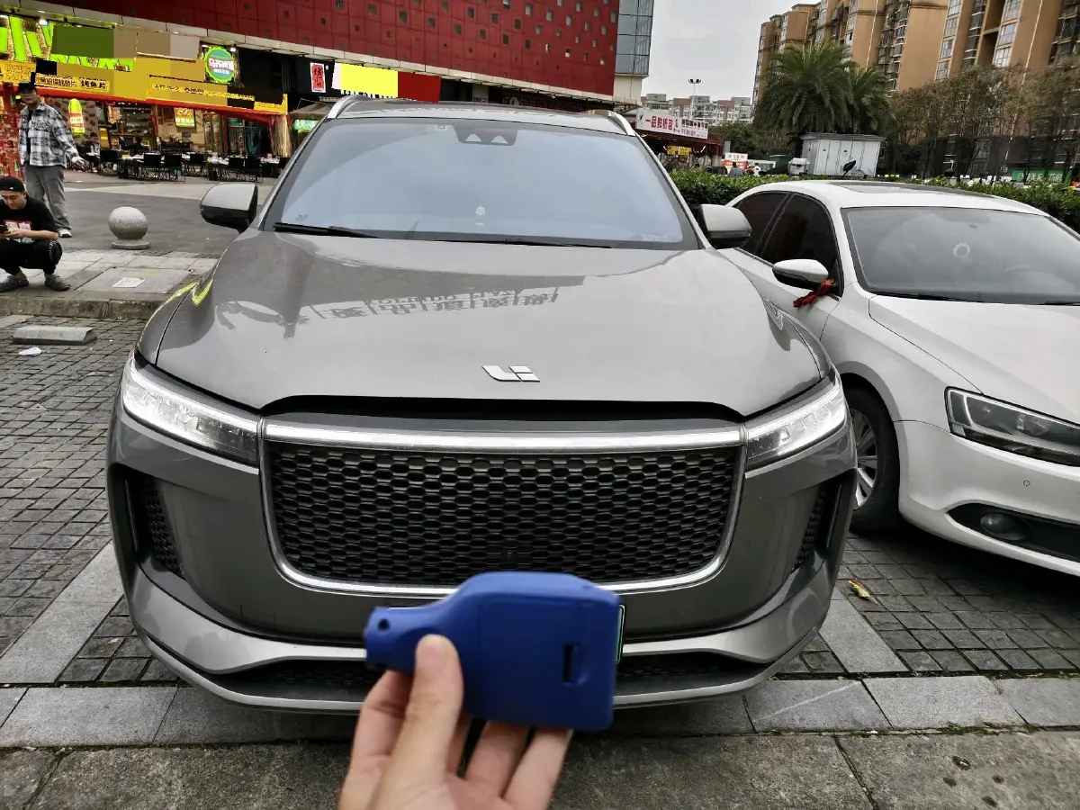 2020 Li ONE Range Extended 131HP REEV 40.5KWH,autocango,china used car exporter,china ev exporter,chinese used car exporter,chinese used ev exporter