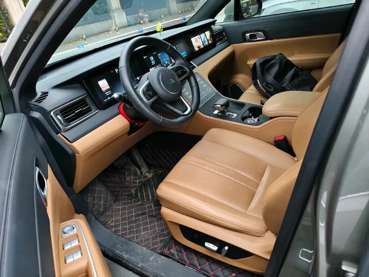 2020 Li ONE Range Extended 131HP REEV 40.5KWH,autocango,china used car exporter,china ev exporter,chinese used car exporter,chinese used ev exporter