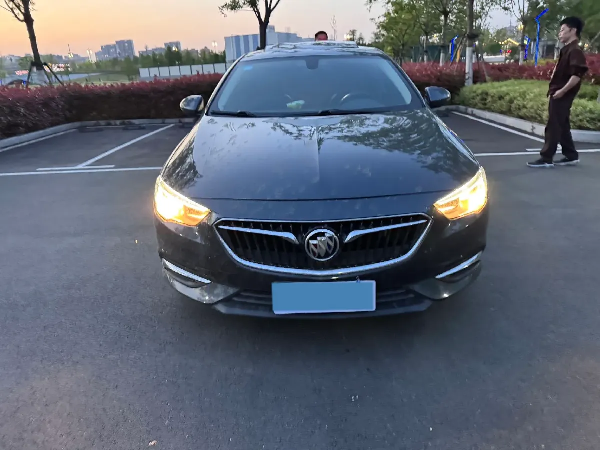 2019 Buick Regal 1.5T 170HP L4 9AT,autocango,china used car exporter,china ev exporter,chinese used car exporter,chinese used ev exporter