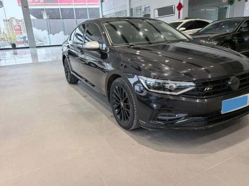 2020 Volkswagen Magotan 2.0T 186HP L4 7DCT,autocango,china used car exporter,china ev exporter,chinese used car exporter,chinese used ev exporter