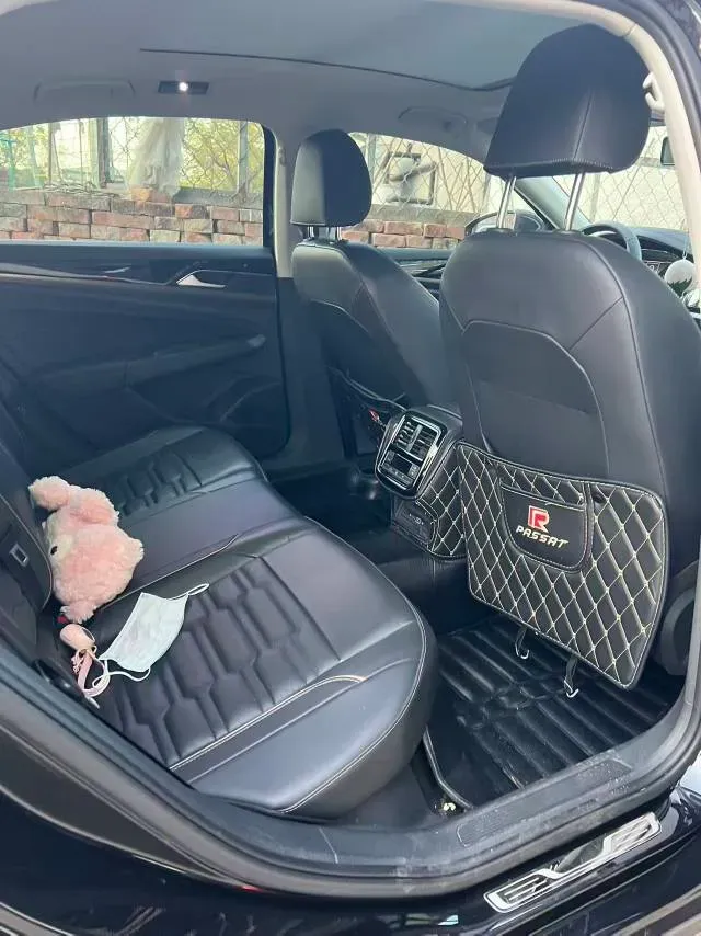 2021 Volkswagen Passat 2.0T 186HP L4 7DCT,autocango,china used car exporter,china ev exporter,chinese used car exporter,chinese used ev exporter