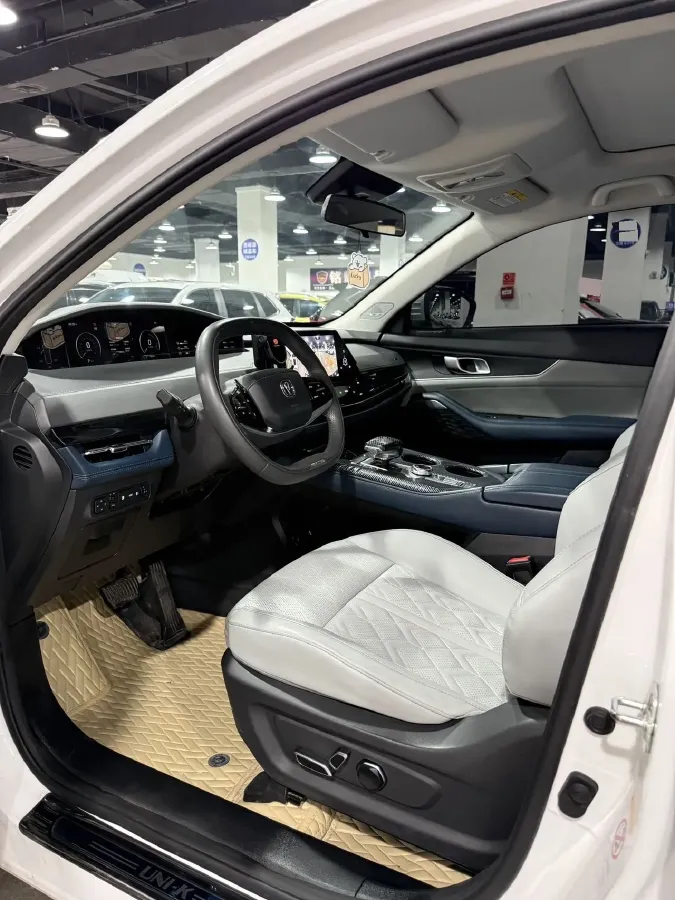 2022 Chevrolet Menlo BEV 61.1KWH,autocango,china used car exporter,china ev exporter,chinese used car exporter,chinese used ev exporter