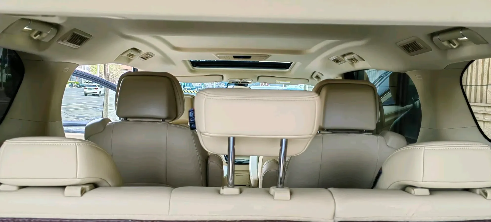 2025 Buick GL8 2.0T 237HP L4 9AT,autocango,china used car exporter,china ev exporter,chinese used car exporter,chinese used ev exporter