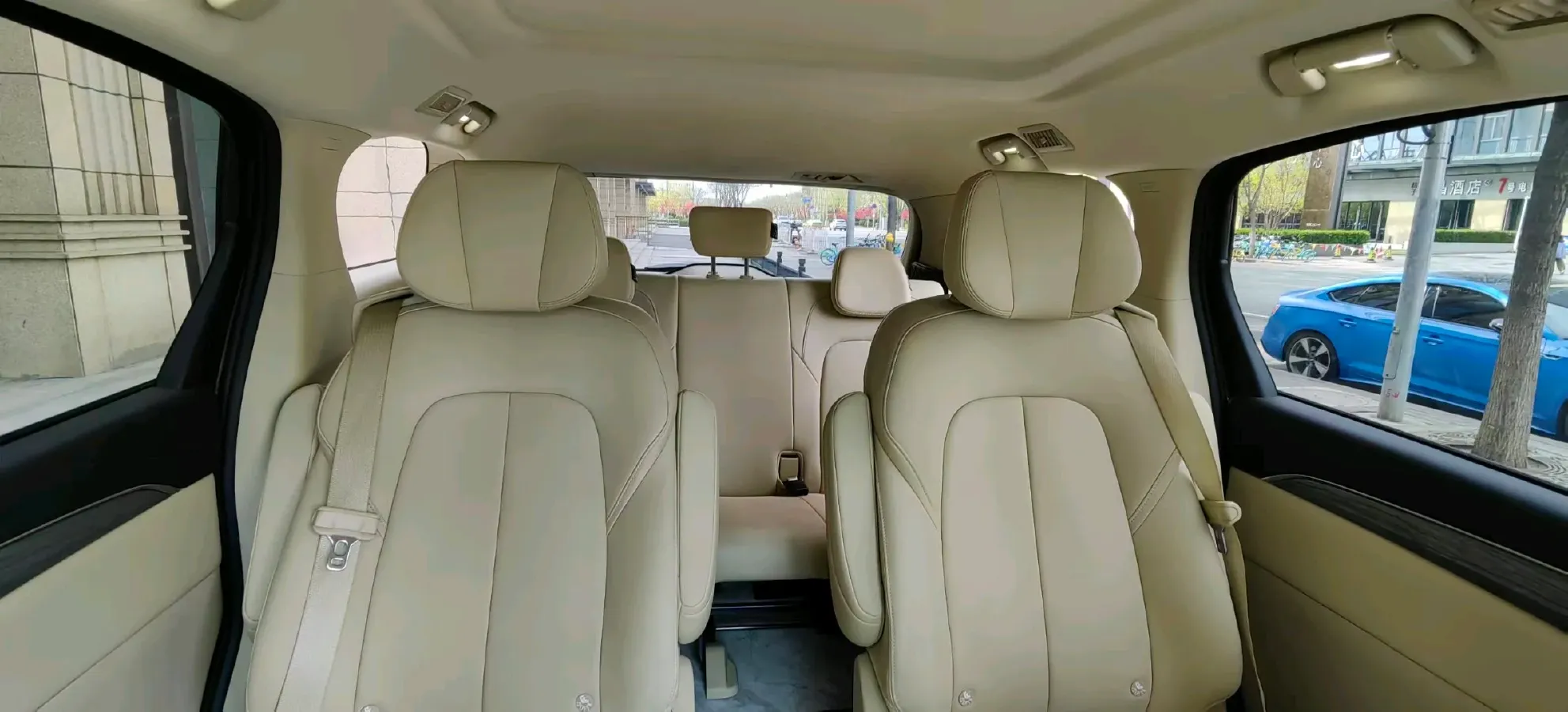 2025 Buick GL8 2.0T 237HP L4 9AT,autocango,china used car exporter,china ev exporter,chinese used car exporter,chinese used ev exporter