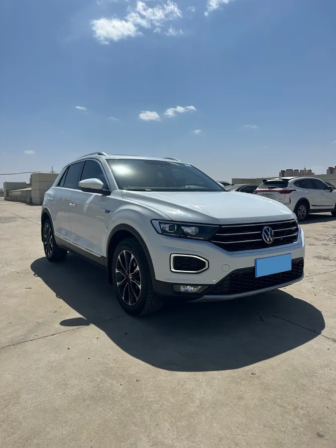 2021 Volkswagen T-Roc 1.4T 150HP L4 7DCT,autocango,china used car exporter,china ev exporter,chinese used car exporter,chinese used ev exporter