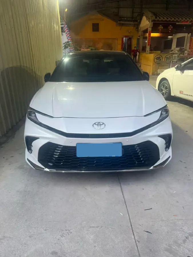 2024 Toyota Camry 2.0L 152HP L4 E-CVT Hybrid,autocango,china used car exporter,china ev exporter,chinese used car exporter,chinese used ev exporter
