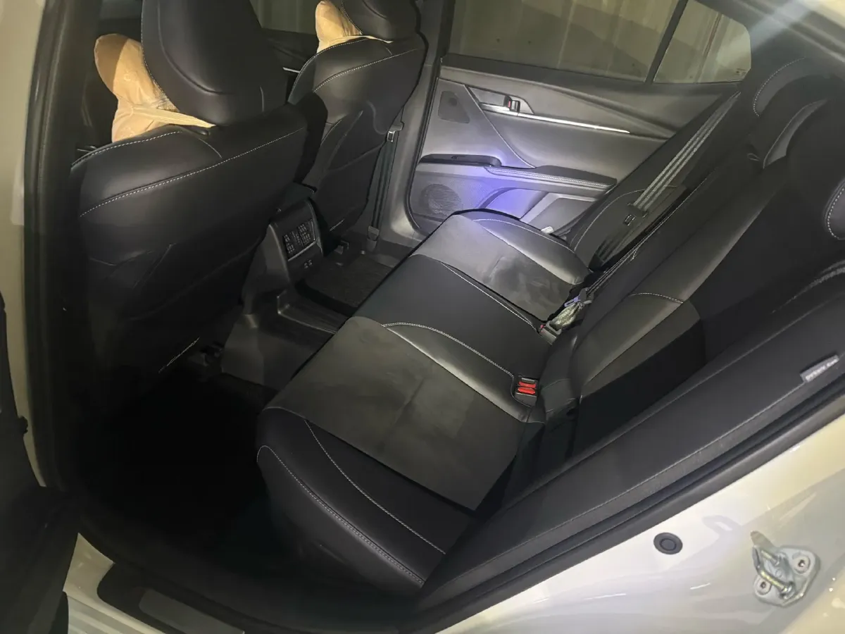 2024 Toyota Camry 2.0L 152HP L4 E-CVT Hybrid,autocango,china used car exporter,china ev exporter,chinese used car exporter,chinese used ev exporter