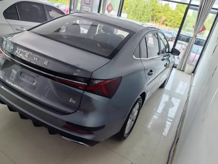 2023 Roewe i5 1.5L 129HP L4 CVT,autocango,china used car exporter,china ev exporter,chinese used car exporter,chinese used ev exporter