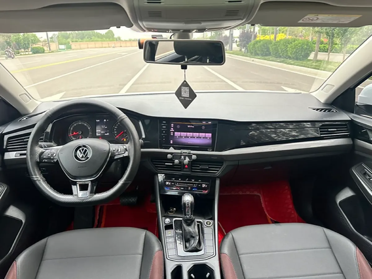 2021 Volkswagen Bora 1.5L 113HP L4 6AT,autocango,china used car exporter,china ev exporter,chinese used car exporter,chinese used ev exporter