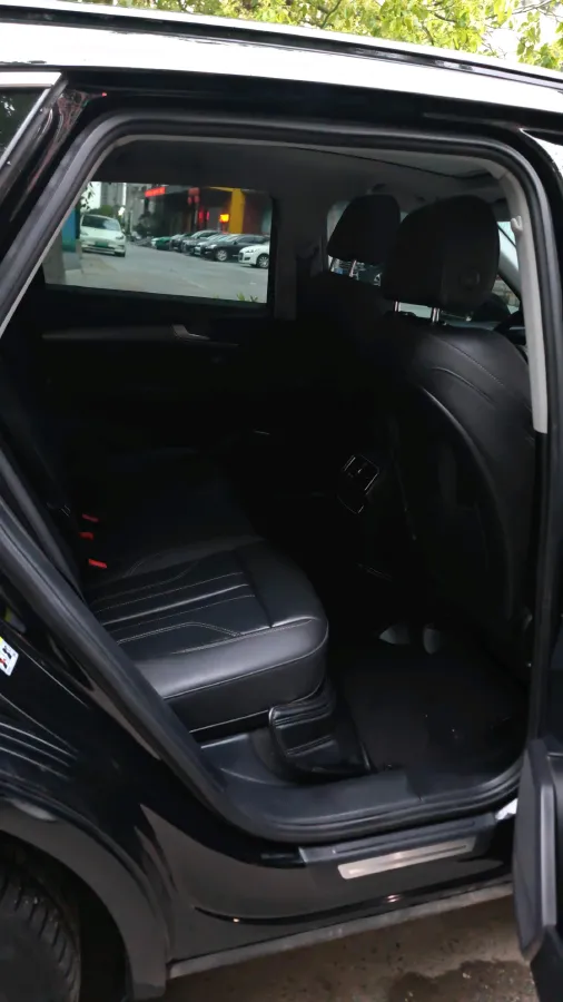 2022 Audi Q5L 2.0T 190HP L4 7DCT,autocango,china used car exporter,china ev exporter,chinese used car exporter,chinese used ev exporter