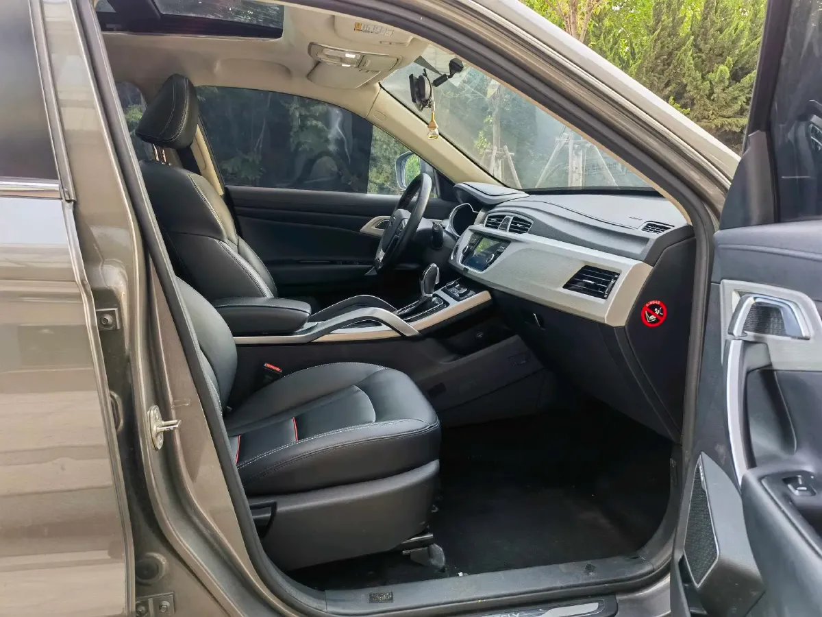 2018 Geely Azkarra 1.8T 184HP L4 6AT,autocango,china used car exporter,china ev exporter,chinese used car exporter,chinese used ev exporter