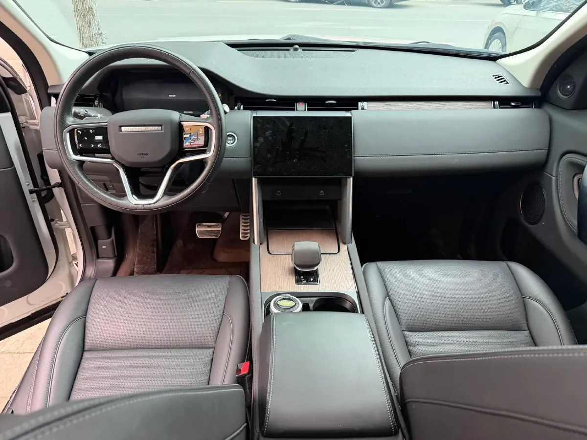 2024 Land Rover Discovery Sport 2.0T 249HP L4 9AT,autocango,china used car exporter,china ev exporter,chinese used car exporter,chinese used ev exporter