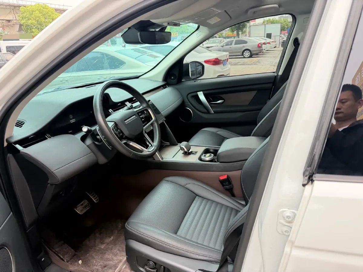 2024 Land Rover Discovery Sport 2.0T 249HP L4 9AT,autocango,china used car exporter,china ev exporter,chinese used car exporter,chinese used ev exporter