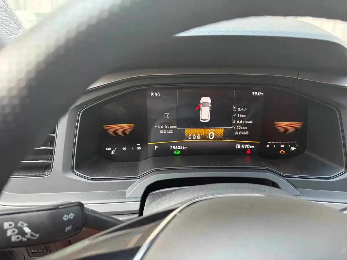 2023 Volkswagen Polo 1.5L 113HP L4 6AT,autocango,china used car exporter,china ev exporter,chinese used car exporter,chinese used ev exporter