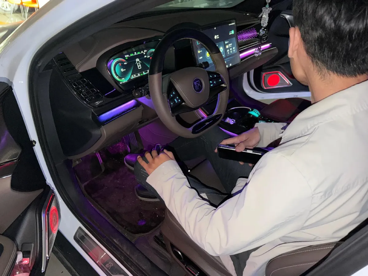 2020 BYD Han BEV 76.9KWH,autocango,china used car exporter,china ev exporter,chinese used car exporter,chinese used ev exporter