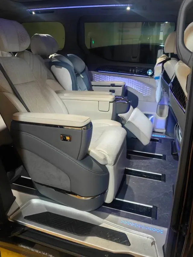 2022 Zeekr 009 BEV 116KWH,autocango,china used car exporter,china ev exporter,chinese used car exporter,chinese used ev exporter