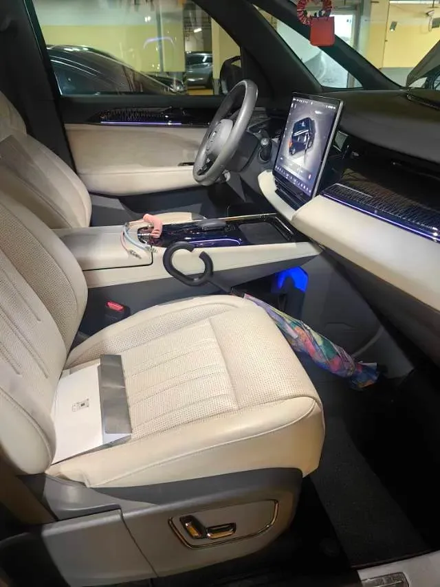 2022 Zeekr 009 BEV 116KWH,autocango,china used car exporter,china ev exporter,chinese used car exporter,chinese used ev exporter