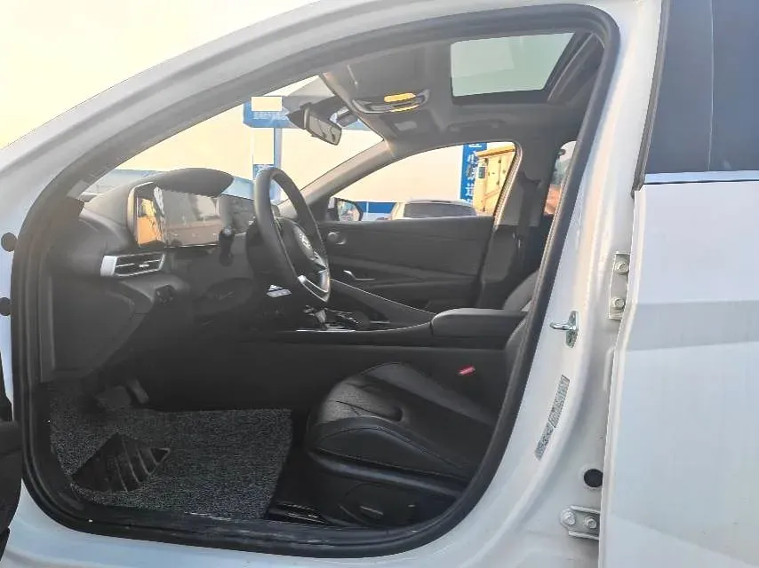 2023 Hyundai Elantra 1.5L 115HP L4 CVT,autocango,china used car exporter,china ev exporter,chinese used car exporter,chinese used ev exporter