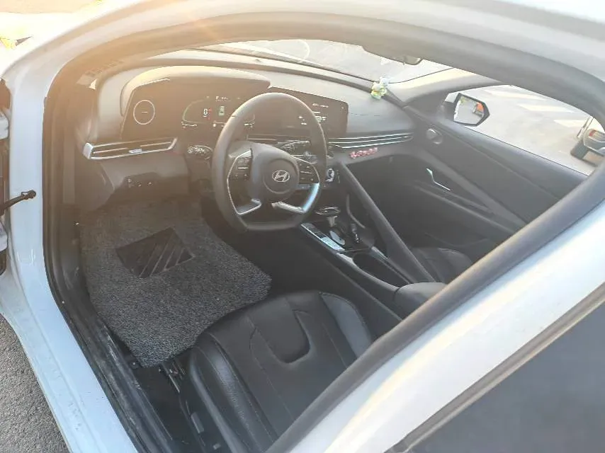 2023 Hyundai Elantra 1.5L 115HP L4 CVT,autocango,china used car exporter,china ev exporter,chinese used car exporter,chinese used ev exporter