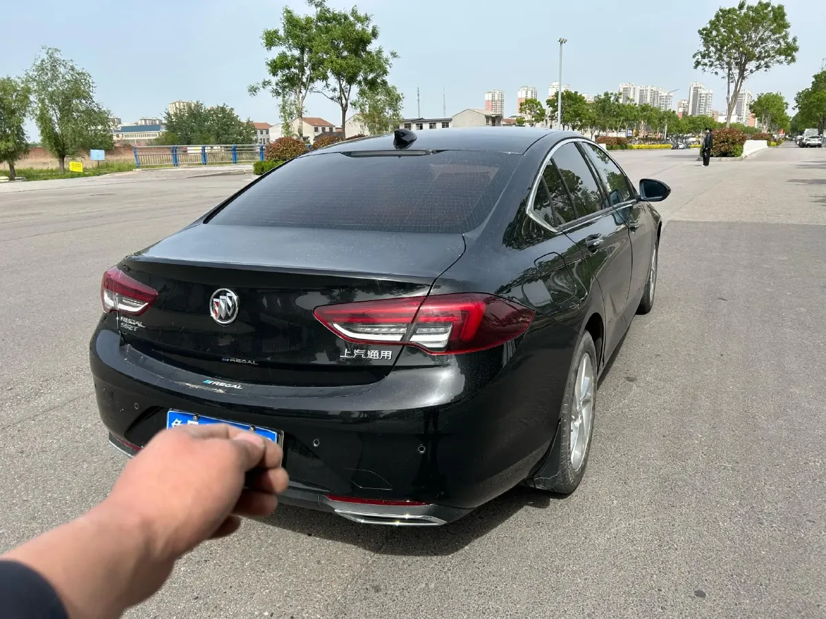 2020 Buick Regal 1.5T 169HP L4 9AT,autocango,china used car exporter,china ev exporter,chinese used car exporter,chinese used ev exporter