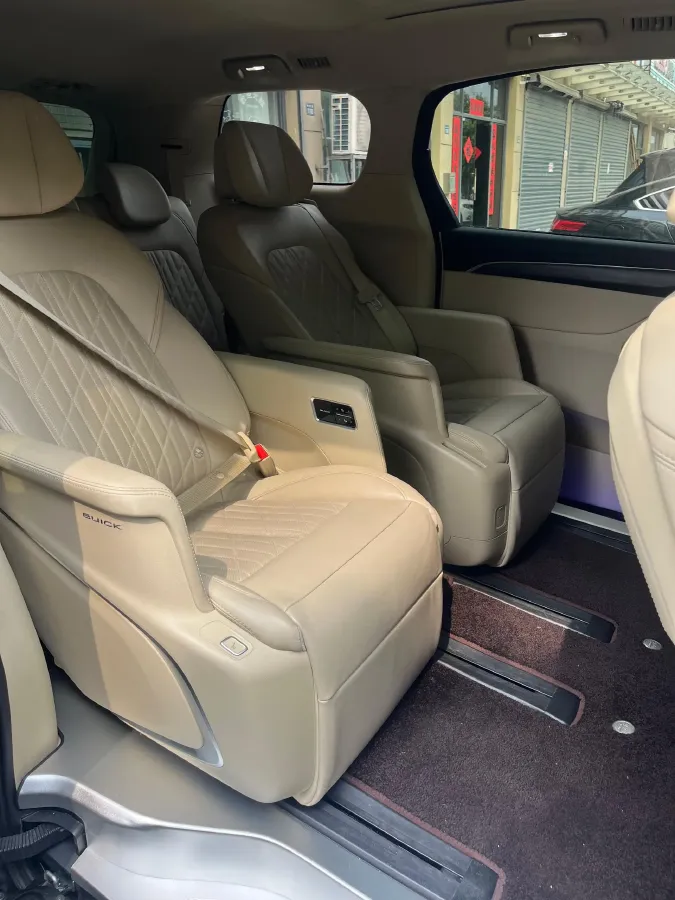 2023 Buick GL8 2.0T 237HP L4 9AT,autocango,china used car exporter,china ev exporter,chinese used car exporter,chinese used ev exporter