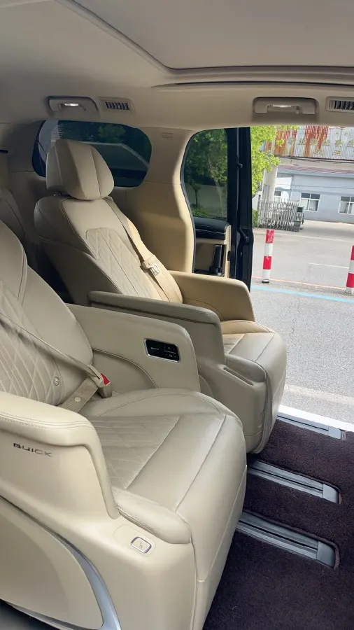 2023 Buick GL8 2.0T 237HP L4 9AT,autocango,china used car exporter,china ev exporter,chinese used car exporter,chinese used ev exporter