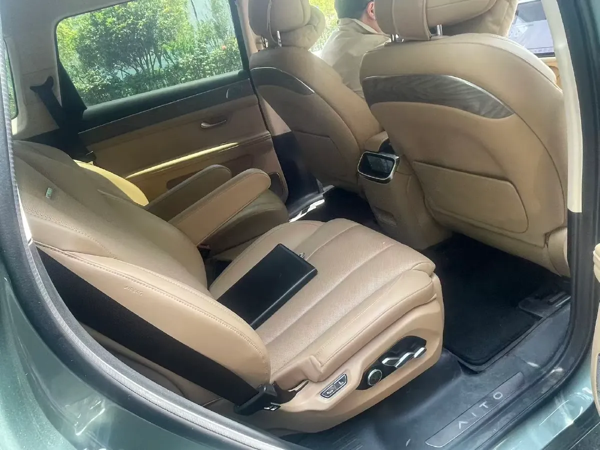 2022 Infiniti Q50L 2.0T 211HP L4 7AT,autocango,china used car exporter,china ev exporter,chinese used car exporter,chinese used ev exporter