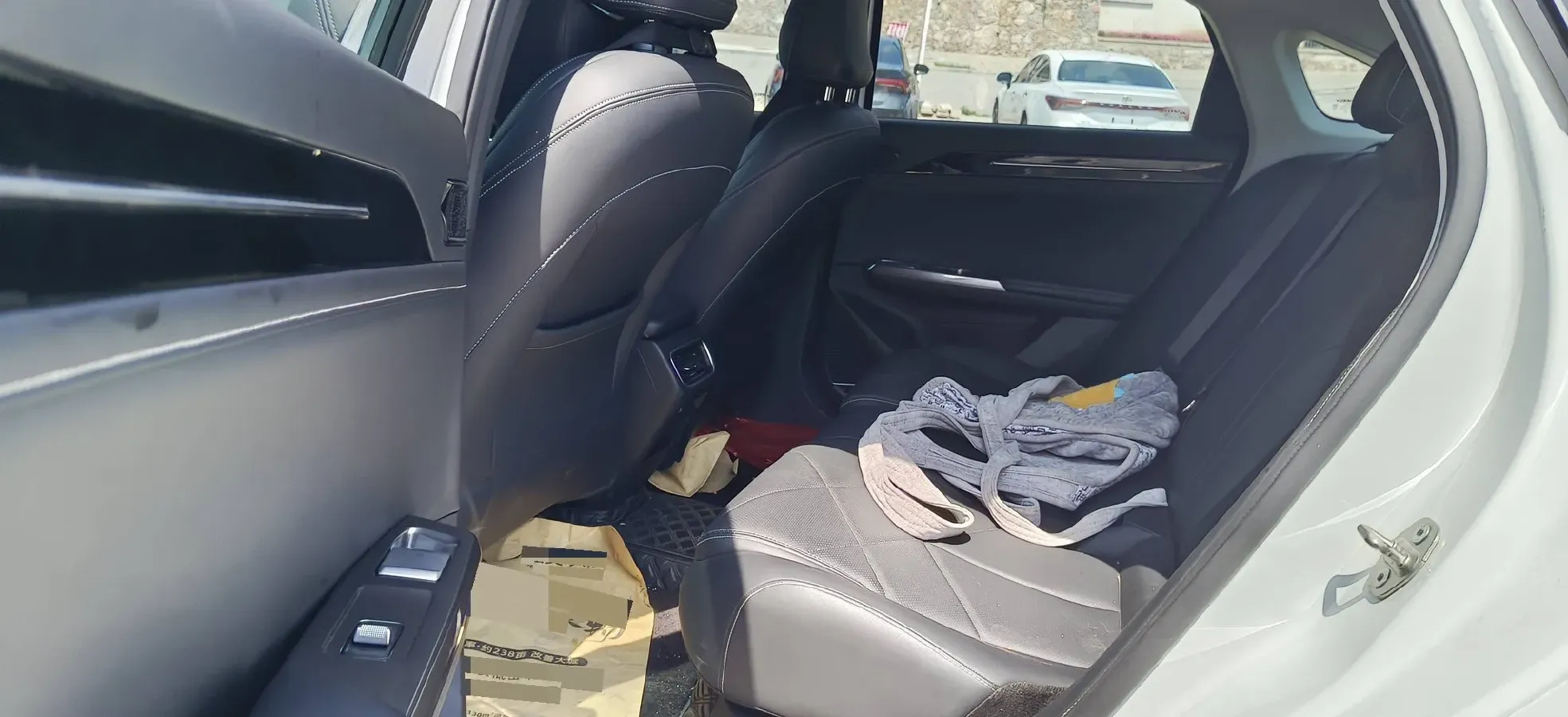 2024 Geely Galaxy L6 1.5T 163HP L4 3DHT PHEV,autocango,china used car exporter,china ev exporter,chinese used car exporter,chinese used ev exporter