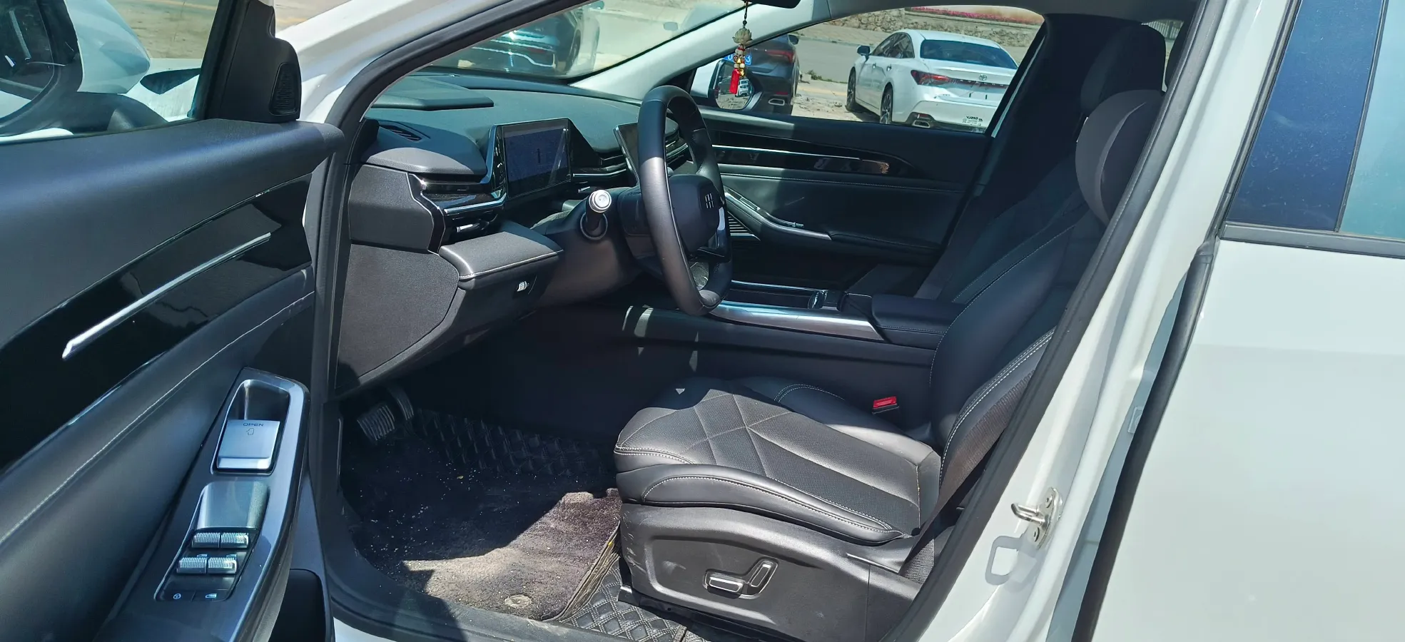 2024 Geely Galaxy L6 1.5T 163HP L4 3DHT PHEV,autocango,china used car exporter,china ev exporter,chinese used car exporter,chinese used ev exporter