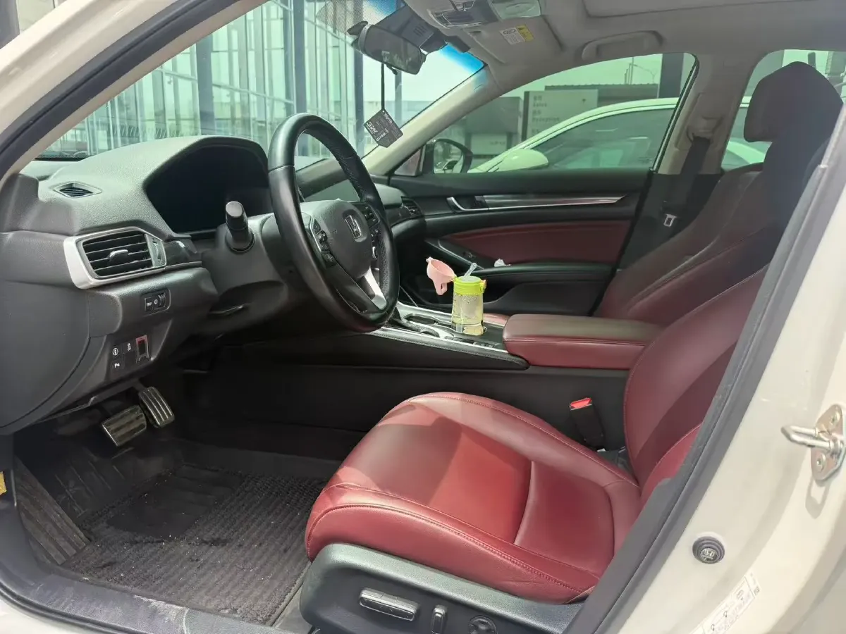 2022 Honda Accord 1.5T 194HP L4 CVT,autocango,china used car exporter,china ev exporter,chinese used car exporter,chinese used ev exporter