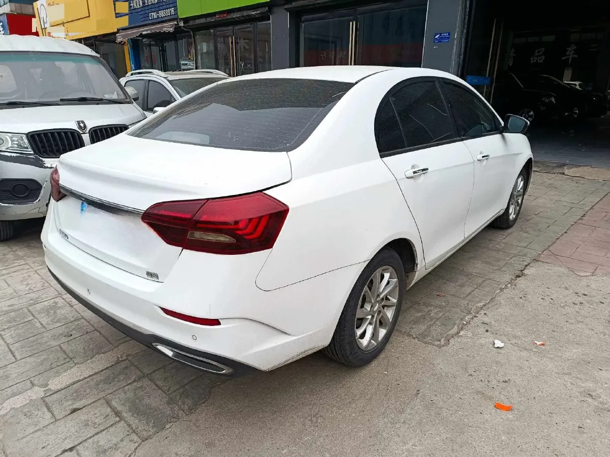 2021 BaoJun 530 1.5T 147HP L4 CVT,autocango,china used car exporter,china ev exporter,chinese used car exporter,chinese used ev exporter