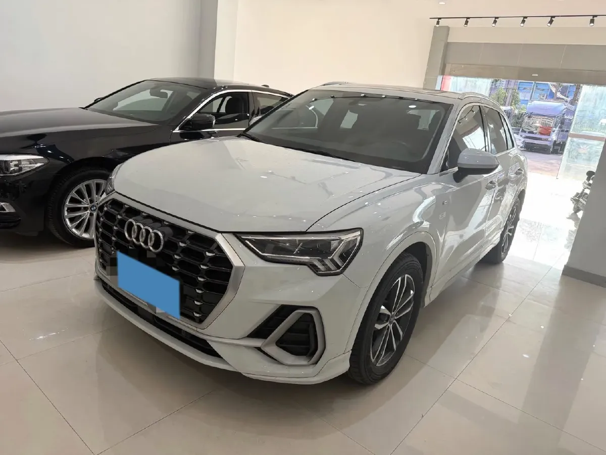 2022 Audi Q3 1.4T 150HP L4 7DCT,autocango,china used car exporter,china ev exporter,chinese used car exporter,chinese used ev exporter