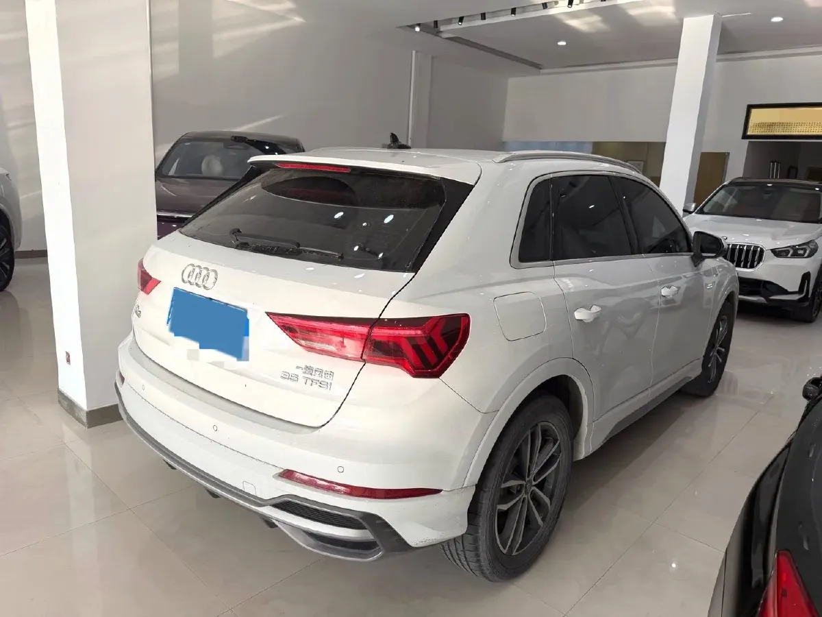 2022 Audi Q3 1.4T 150HP L4 7DCT,autocango,china used car exporter,china ev exporter,chinese used car exporter,chinese used ev exporter