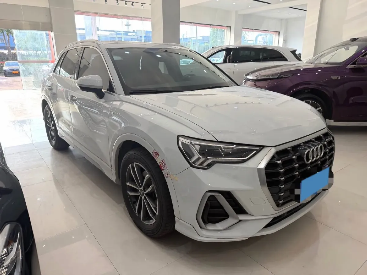 2022 Audi Q3 1.4T 150HP L4 7DCT,autocango,china used car exporter,china ev exporter,chinese used car exporter,chinese used ev exporter