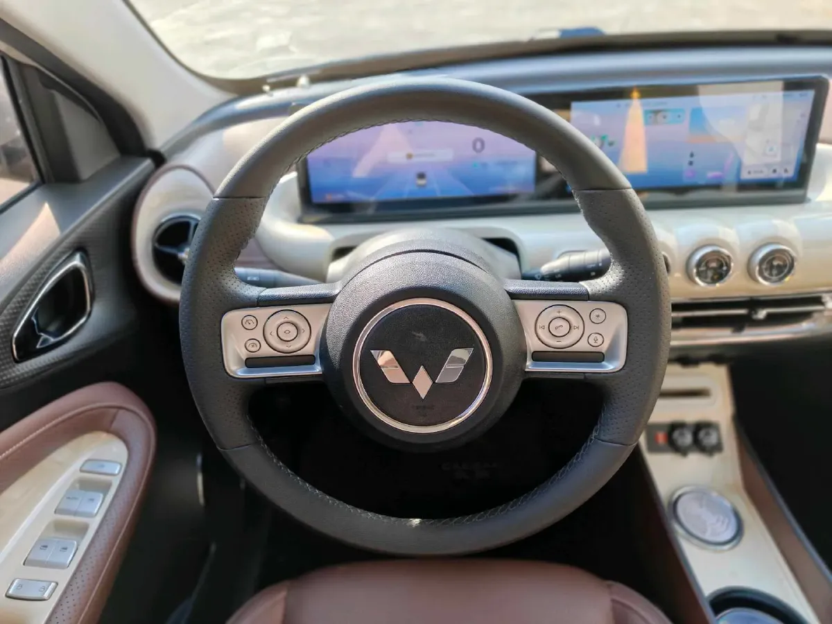 2023 WuLing BinGuo BEV 31.9KWH,autocango,china used car exporter,china ev exporter,chinese used car exporter,chinese used ev exporter