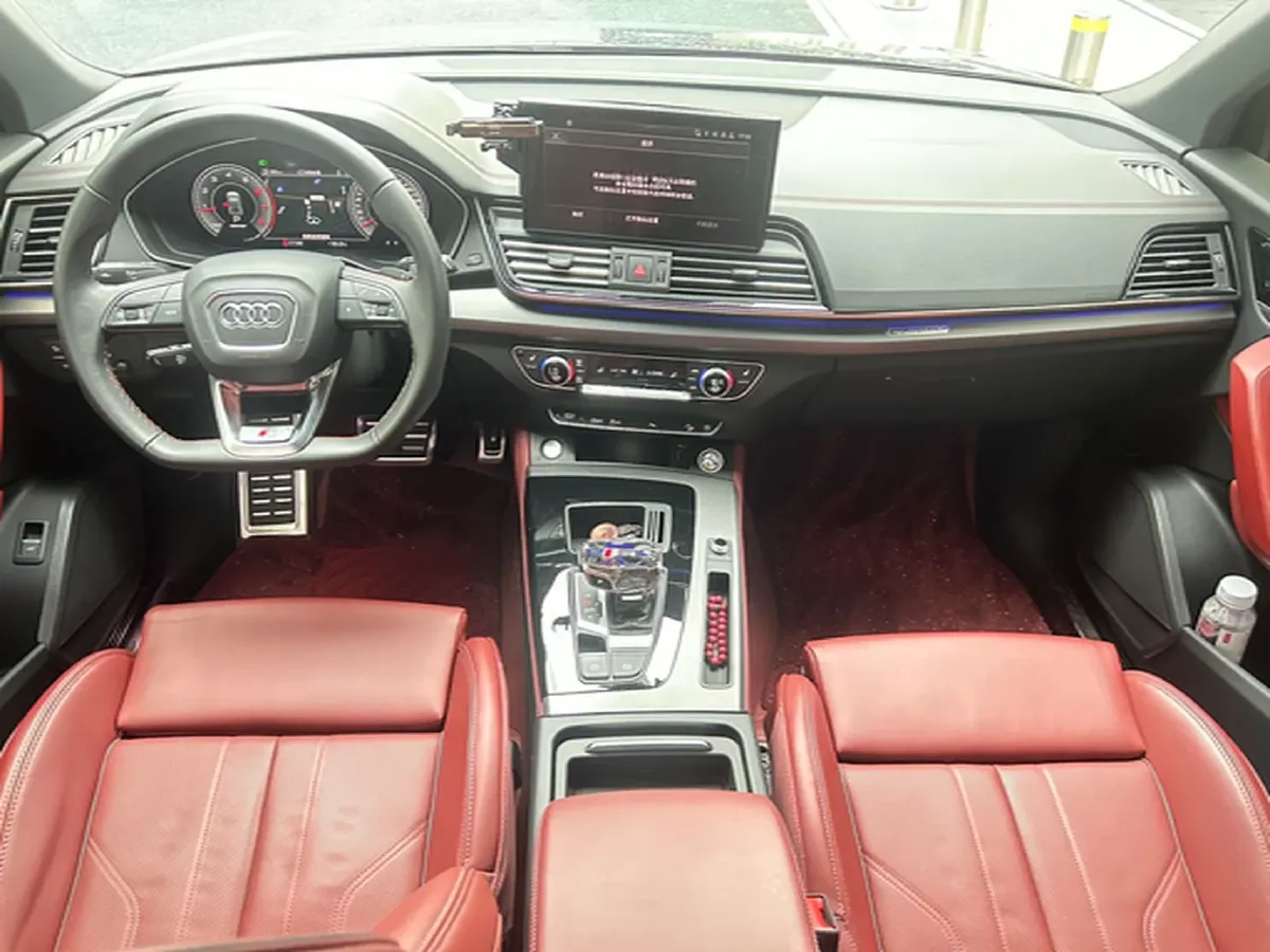 2024 Audi Q5L 2.0T 245HP L4 7DCT,autocango,china used car exporter,china ev exporter,chinese used car exporter,chinese used ev exporter