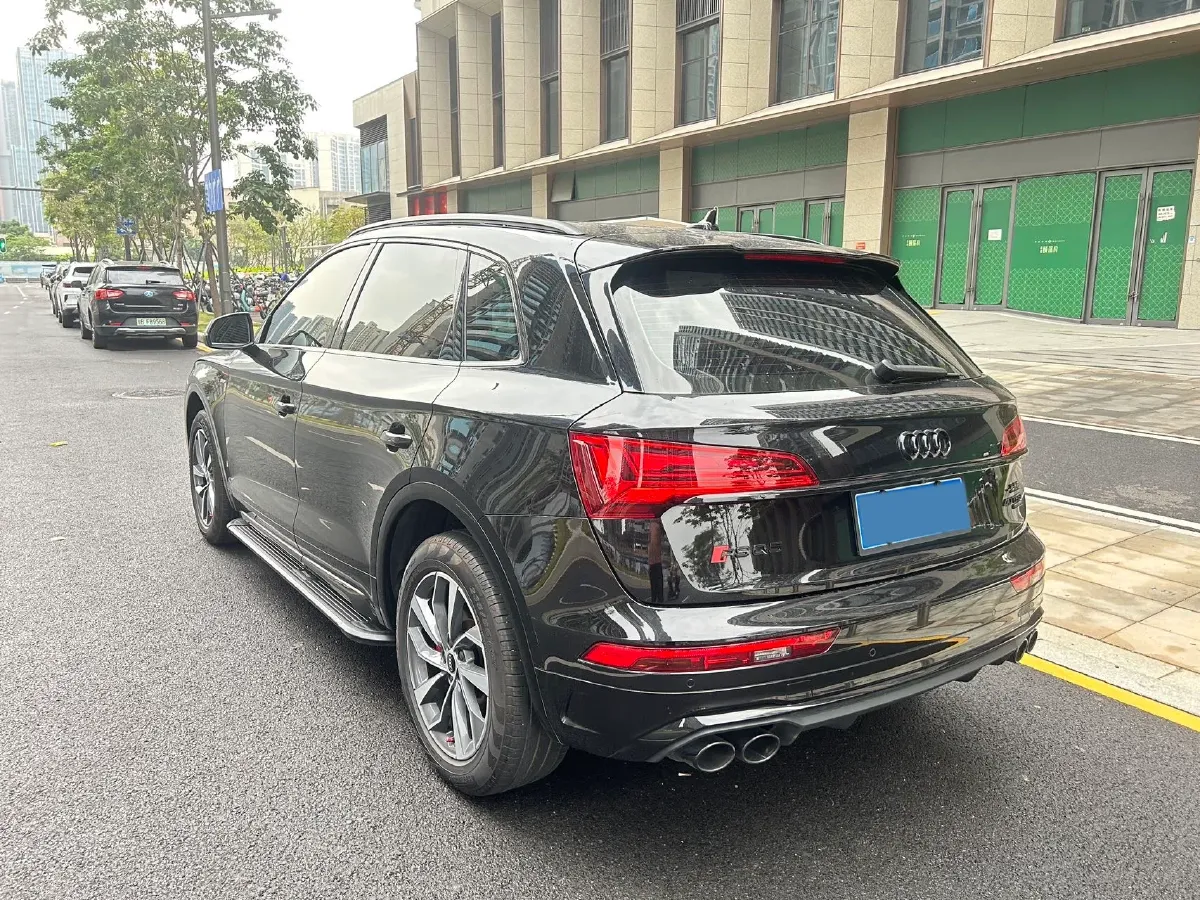 2024 Audi Q5L 2.0T 245HP L4 7DCT,autocango,china used car exporter,china ev exporter,chinese used car exporter,chinese used ev exporter