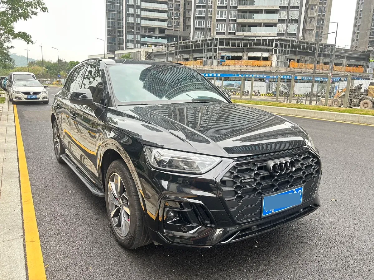 2024 Audi Q5L 2.0T 245HP L4 7DCT,autocango,china used car exporter,china ev exporter,chinese used car exporter,chinese used ev exporter