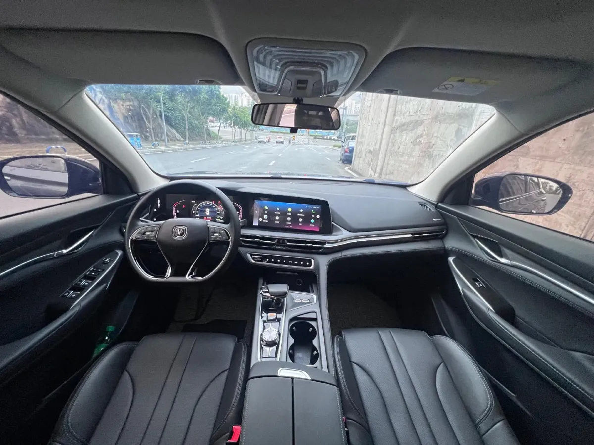 2020 ChangAn CS75 Plus 1.5T 178HP L4 6AT,autocango,china used car exporter,china ev exporter,chinese used car exporter,chinese used ev exporter