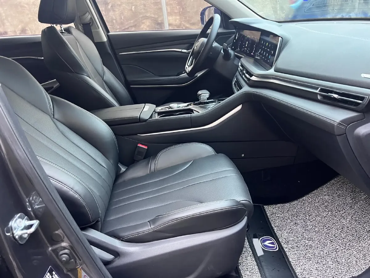 2020 ChangAn CS75 Plus 1.5T 178HP L4 6AT,autocango,china used car exporter,china ev exporter,chinese used car exporter,chinese used ev exporter