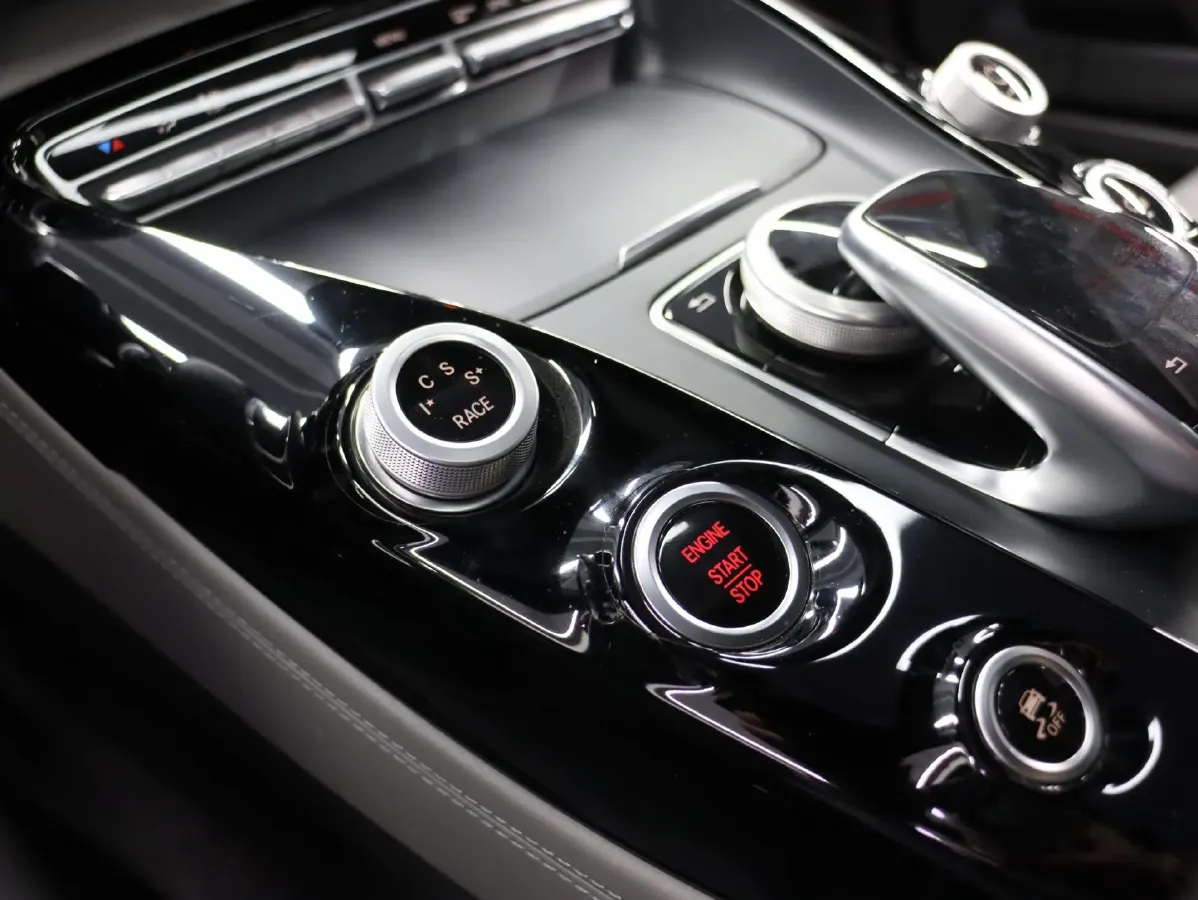 2019 Mercedes-Benz AMG GT 4.0T 557HP V8 7DCT,autocango,china used car exporter,china ev exporter,chinese used car exporter,chinese used ev exporter