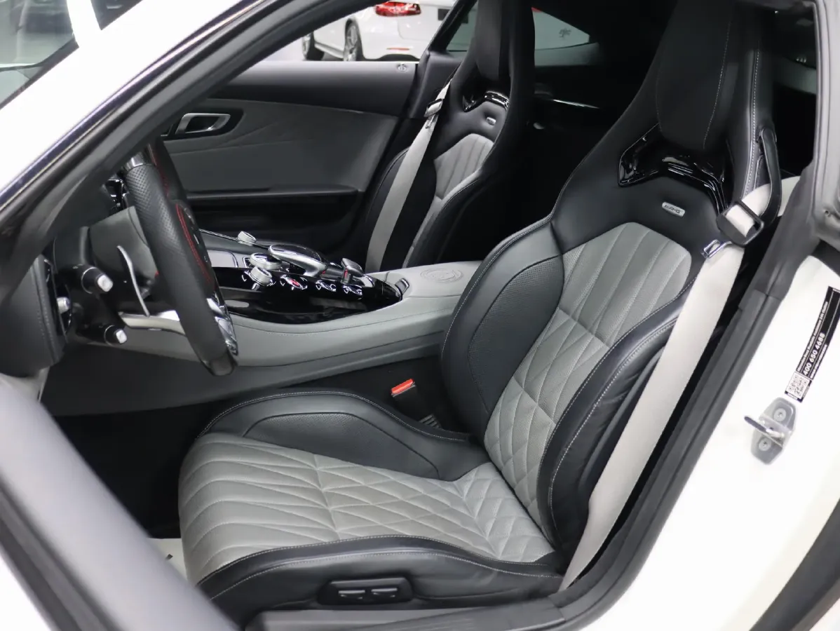 2019 Mercedes-Benz AMG GT 4.0T 557HP V8 7DCT,autocango,china used car exporter,china ev exporter,chinese used car exporter,chinese used ev exporter
