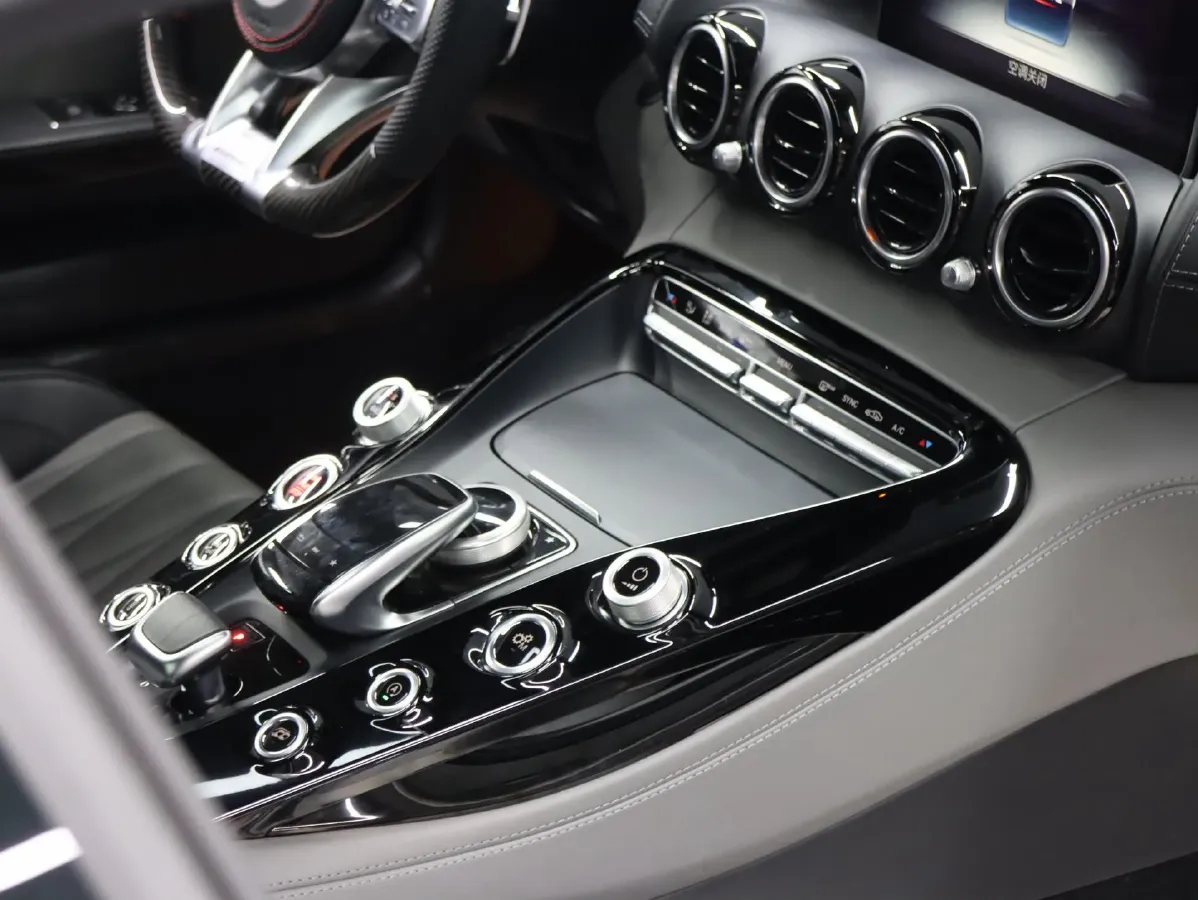 2019 Mercedes-Benz AMG GT 4.0T 557HP V8 7DCT,autocango,china used car exporter,china ev exporter,chinese used car exporter,chinese used ev exporter