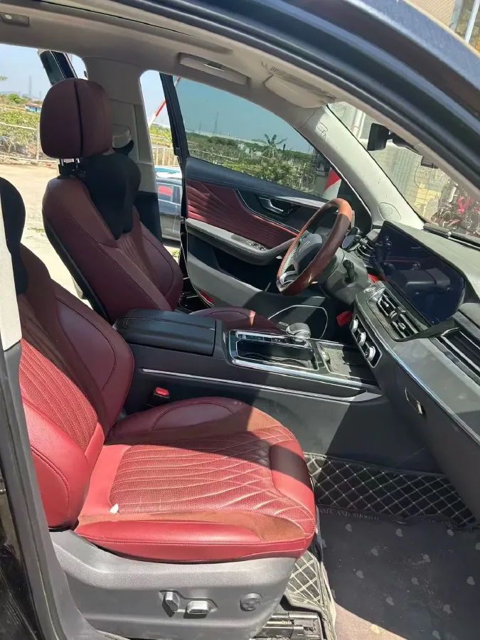 2023 HongQi HS5 2.0T 252HP L4 8AT,autocango,china used car exporter,china ev exporter,chinese used car exporter,chinese used ev exporter