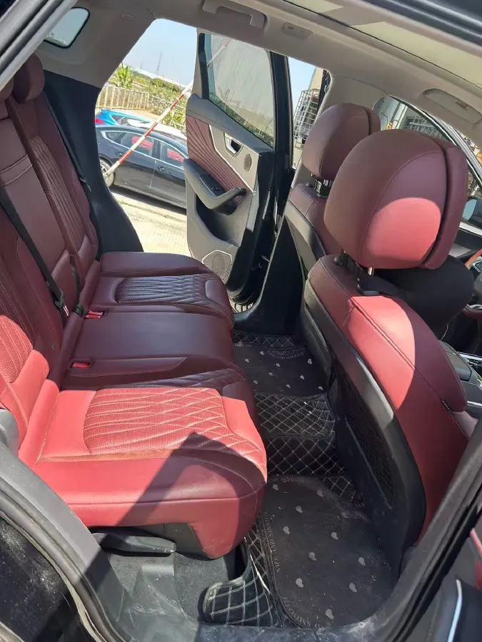 2023 HongQi HS5 2.0T 252HP L4 8AT,autocango,china used car exporter,china ev exporter,chinese used car exporter,chinese used ev exporter