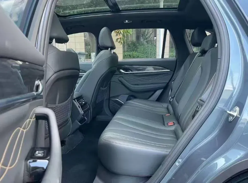 2024 Geely Monjaro 2.0T 218HP L4 7DCT,autocango,china used car exporter,china ev exporter,chinese used car exporter,chinese used ev exporter