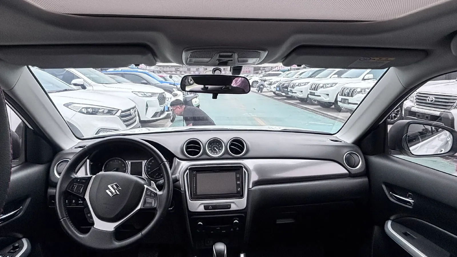 2016 Suzuki Vitara 1.4T 140HP L4 6AT,autocango,china used car exporter,china ev exporter,chinese used car exporter,chinese used ev exporter