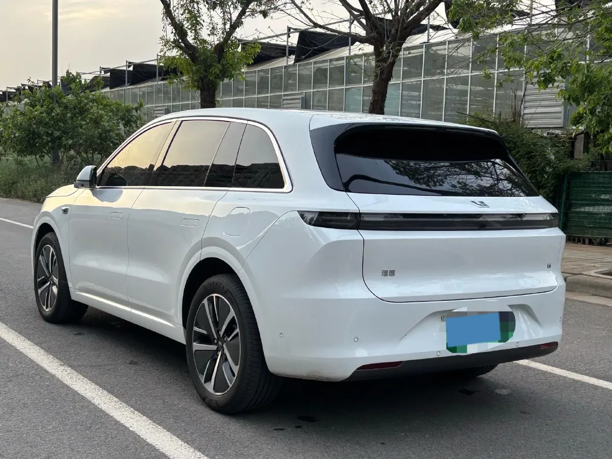 2024 Li L6 Range Extended 154HP L4 REEV 36.8KWH,autocango,china used car exporter,china ev exporter,chinese used car exporter,chinese used ev exporter