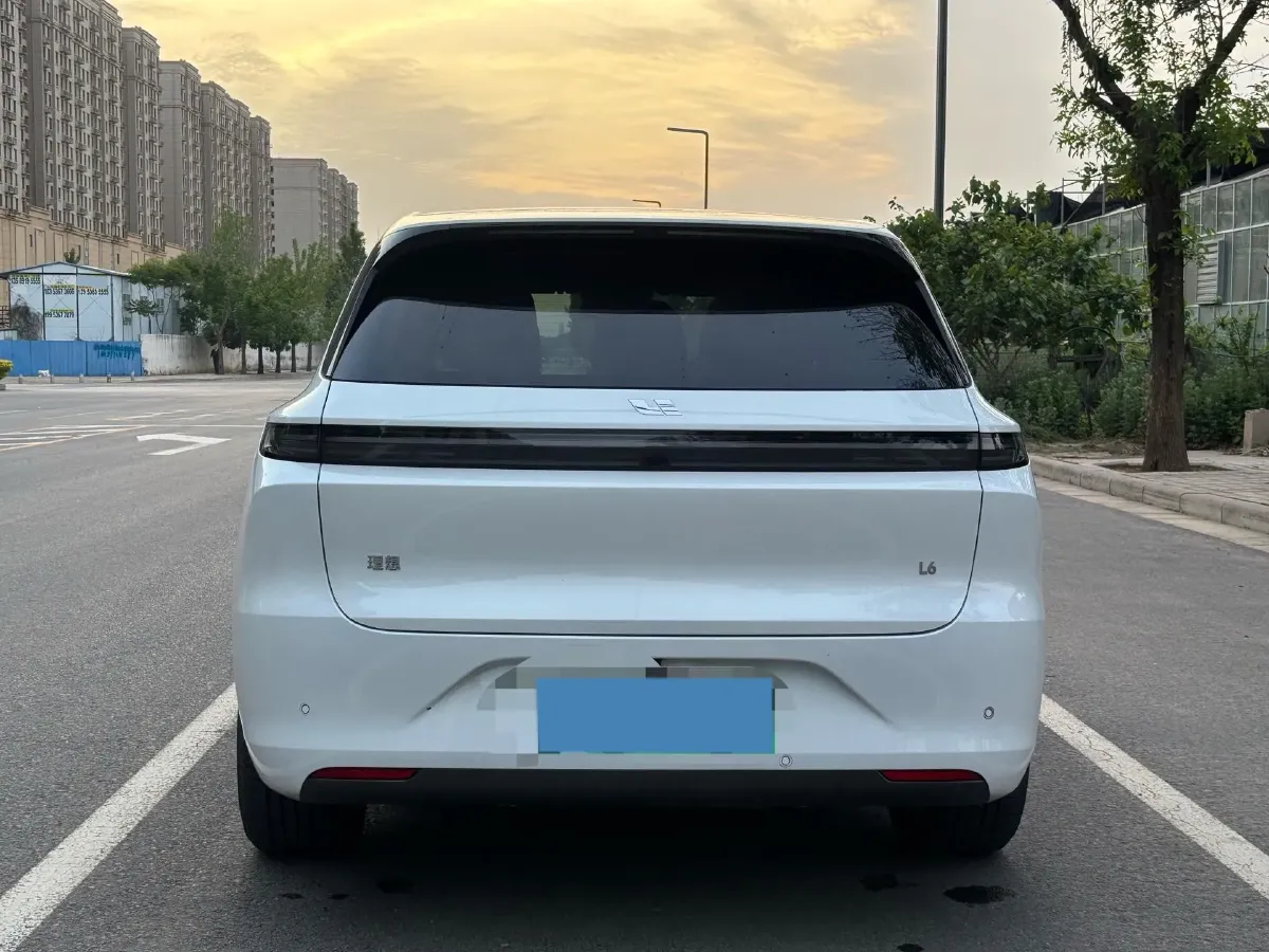 2024 Li L6 Range Extended 154HP L4 REEV 36.8KWH,autocango,china used car exporter,china ev exporter,chinese used car exporter,chinese used ev exporter