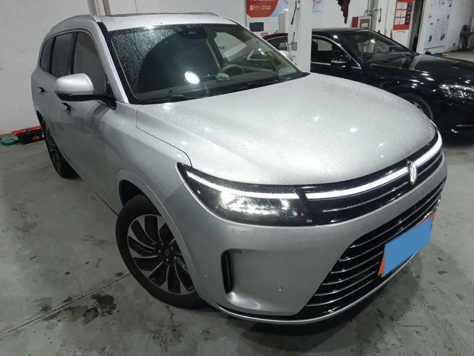 2024 AITO AITO M7 1.5T 152HP L4 REEV 40KWH,autocango,china used car exporter,china ev exporter,chinese used car exporter,chinese used ev exporter